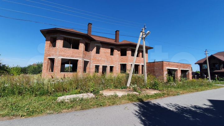 Дом 500 м² на участке 13 сот.