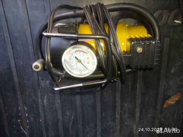 Автомобильный насос, компрессор