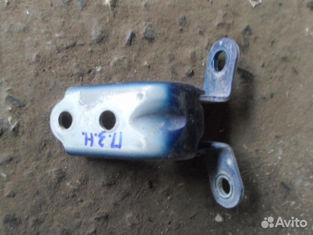 Петля двери задняя правая нижняя Hyundai Solaris