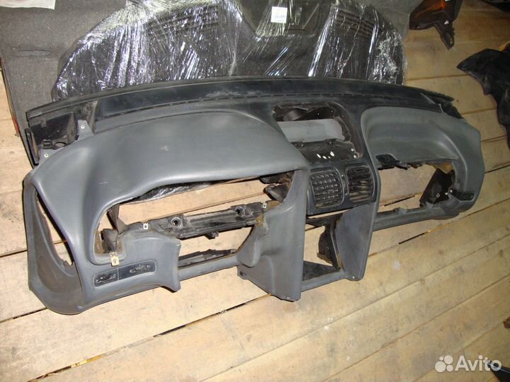 Торпедо (приборная панель) Laguna Лагуна