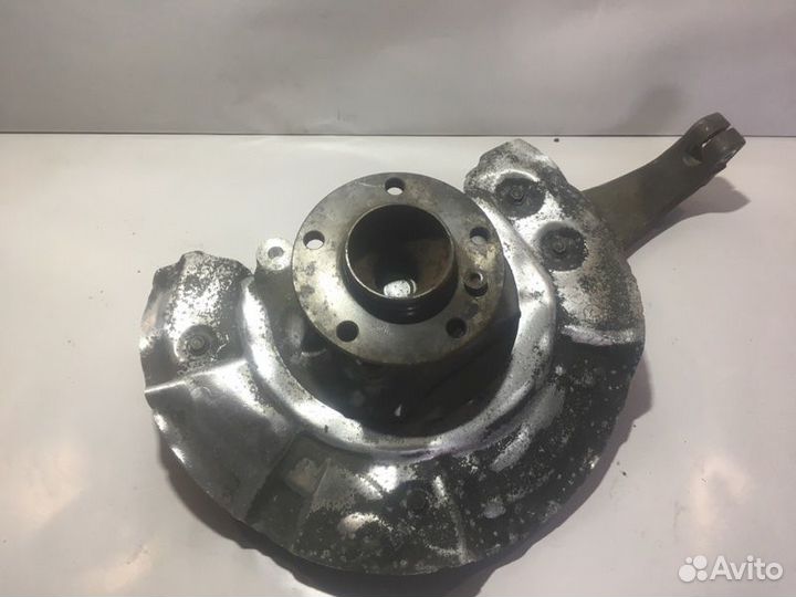 Кулак поворотный передний правый Bmw 5-Series F10