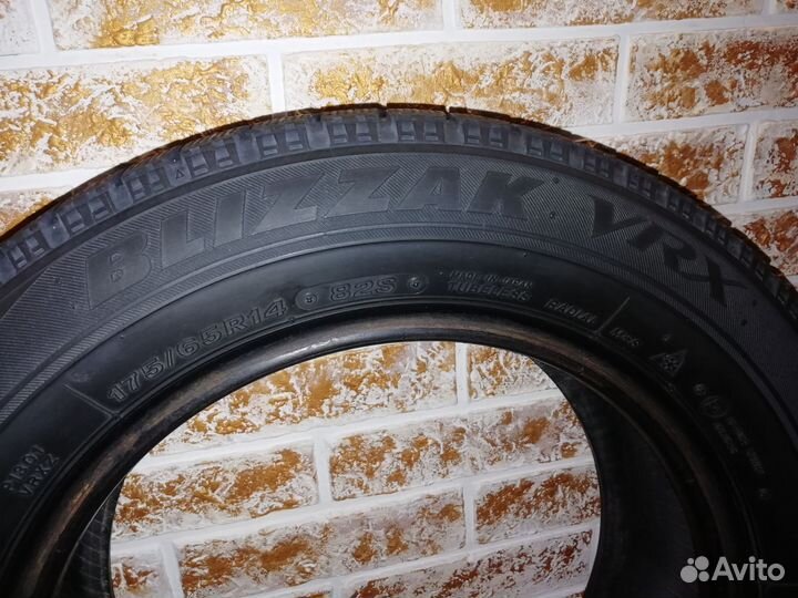 Bridgestone Blizzak VRX 175/65 R14 82S