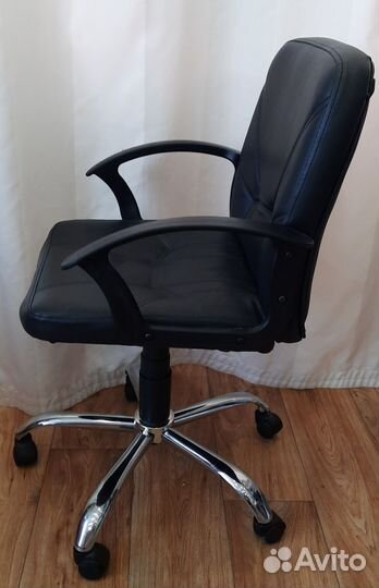 Компьютерное кресло