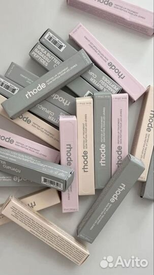 Блеск для губ rhode