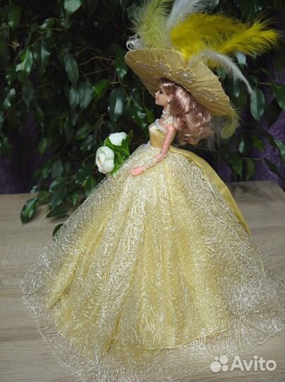 Кукла-шкатулка ручной работы Мисс Элизабет