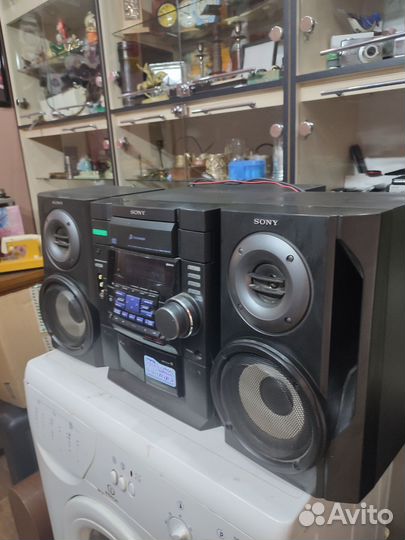 Музыкальный центр sony