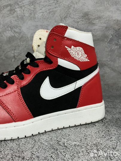 Мужские кроссовки Nike Air Jordan 1 Mid wmns Gym