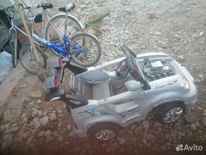 Детский электромобиль