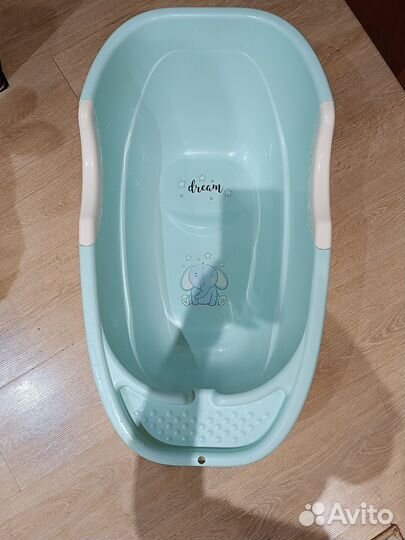 Ванночка для купания новорожденного