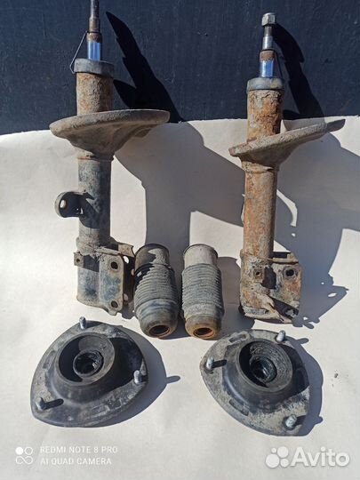 Передние стойких хендай туссан 2005-10 г в