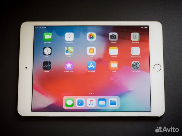 Планшет iPad mini 3 на 16 гб