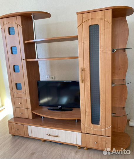 Стенка в гостиную