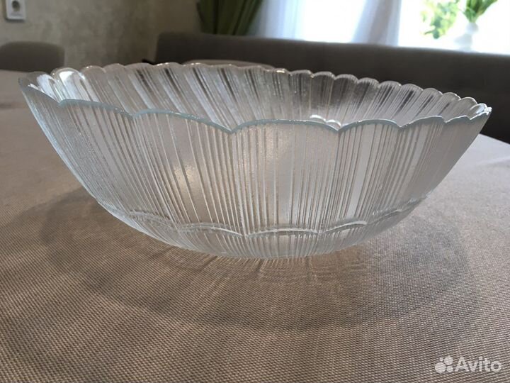 Стеклянный салатник