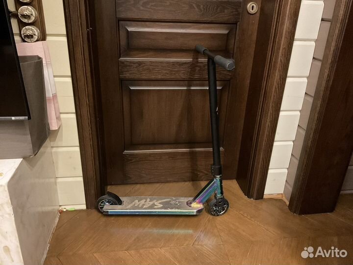 Трюковой самокат бу в идеальном состоянии