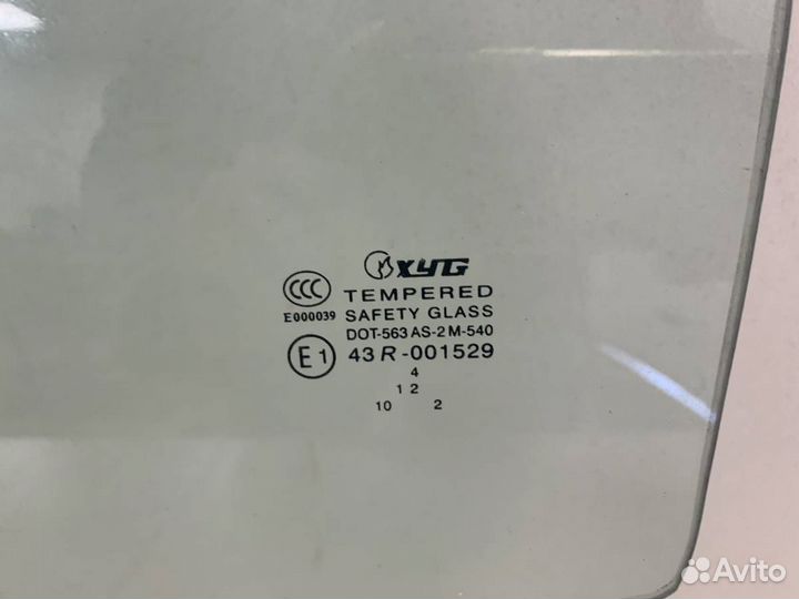 Стекло двери задней левой Land Rover Range Rover E