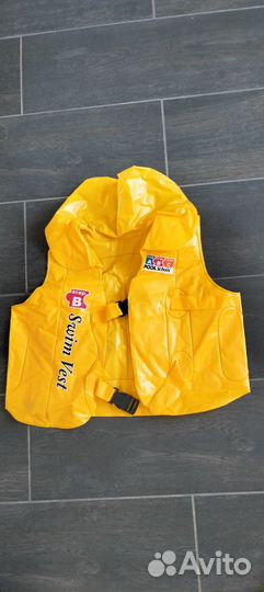 Спасательный жилет надувной