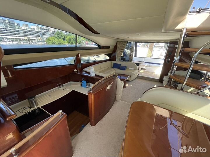 Аренда моторной яхты Princess 57 / 12 гостей