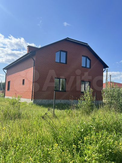 Дом 319 м² на участке 15 сот.