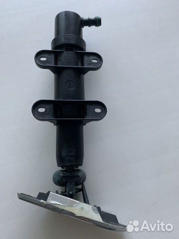 Форсунка омывателя, левая, Skoda Superb 2008-2015