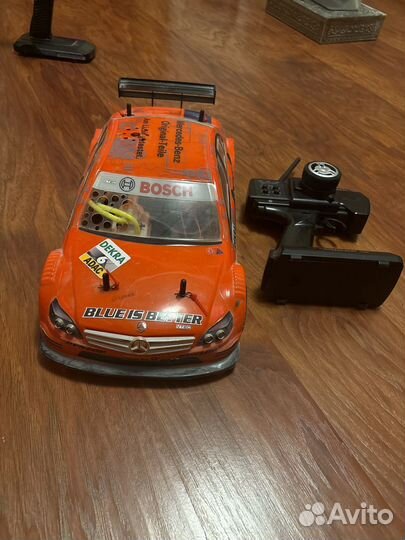 Машина на радиоуправлении для дрифта mercedes