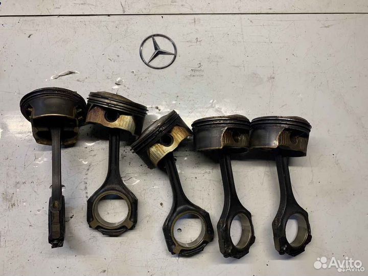 Поршень с шатуном Мерседес М276