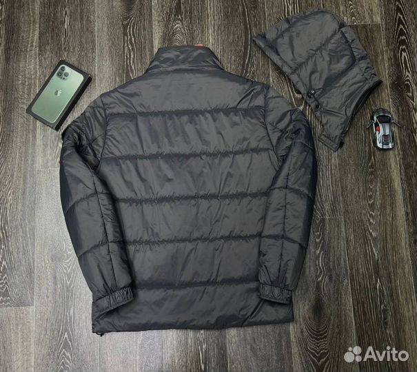 Легкие куртки Hugo Boss эргономичные