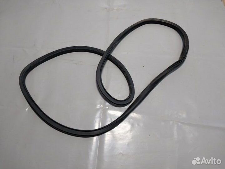 Уплотнитель двери задний правый Chevrolet Cruze