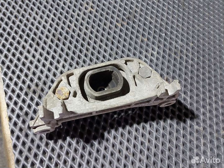 Подушка коробки Renault Megan 2