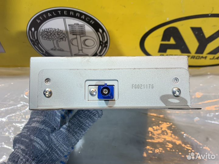 Блок управления телефоном w211