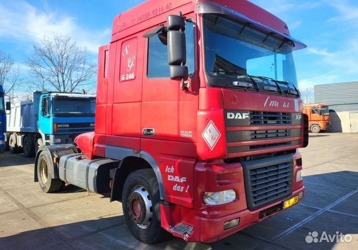 В разборке грузовик DAF,XF 95 2002-2005