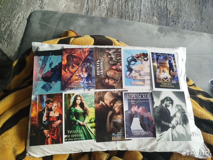 Мерч (открытки с автографом)