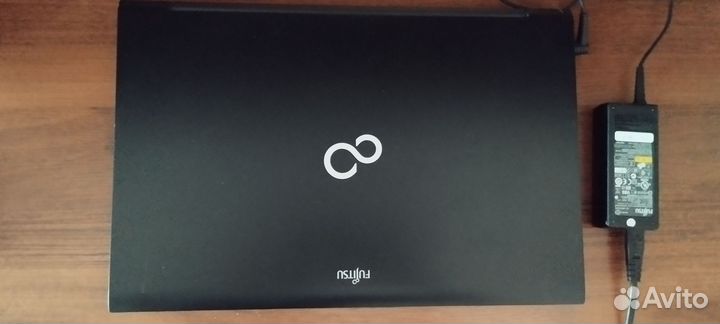 Ноутбук Fujitsu lifebook AH532