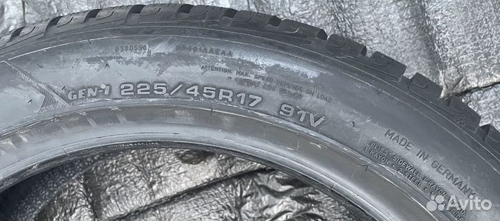 Goodyear UltraGrip Performance Gen-1 225/45 R17