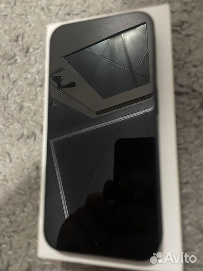 iPhone 15 Pro, 128 ГБ