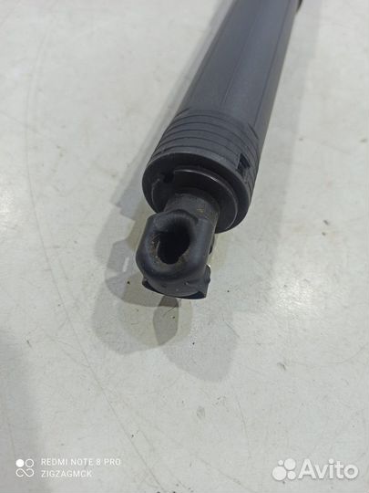 Амортизатор крышки багажника(правый)