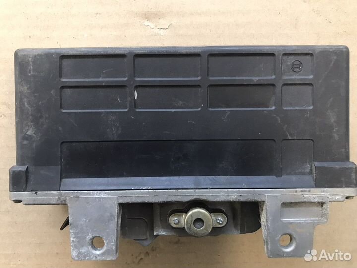 Блок управления ABS Mercedes W124 (3685)