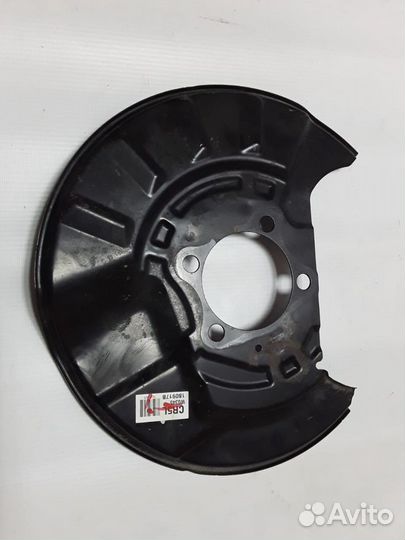 Toyota Camry v70 пыльник тормозного диска