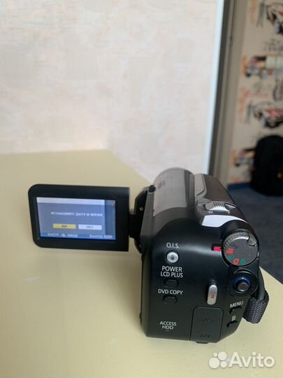 Компактная видеокамера