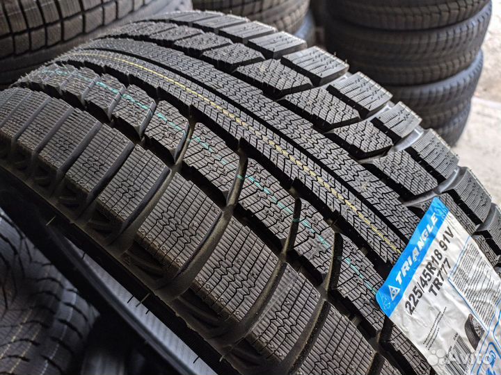 Triangle TR777 225/45 R18 91V