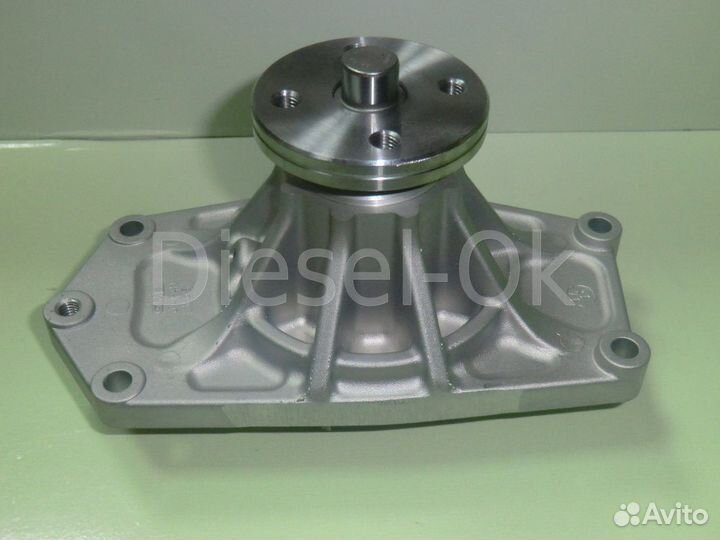 Помпа охлаждения 4D33 4D34 ME995424 fighter