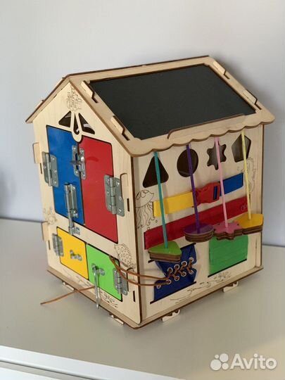 Бизиборд домик новый