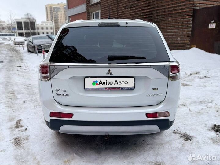 Mitsubishi Outlander 2.0 CVT, 2014, 208 000 км