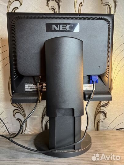 Монитор NEC MultiSync EA191M - Комфортный для глаз