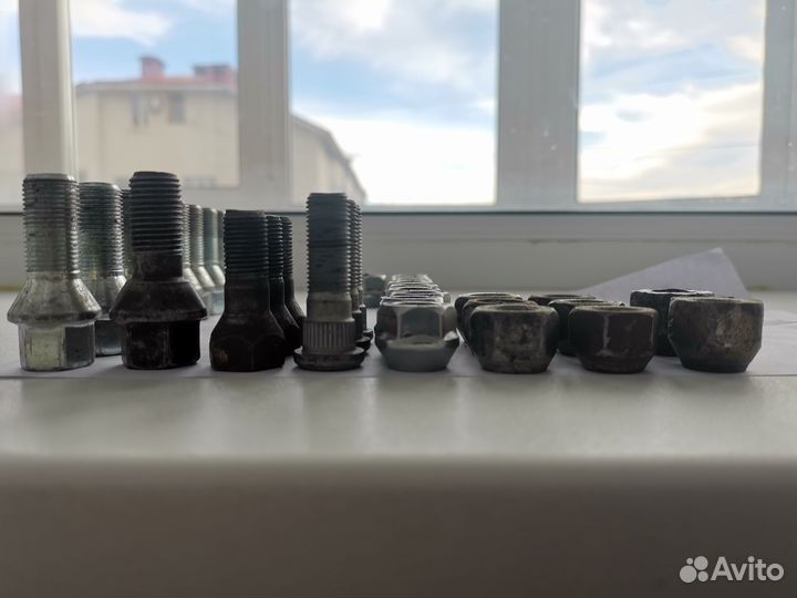 Крепёж колёсный разный, болты, гайки