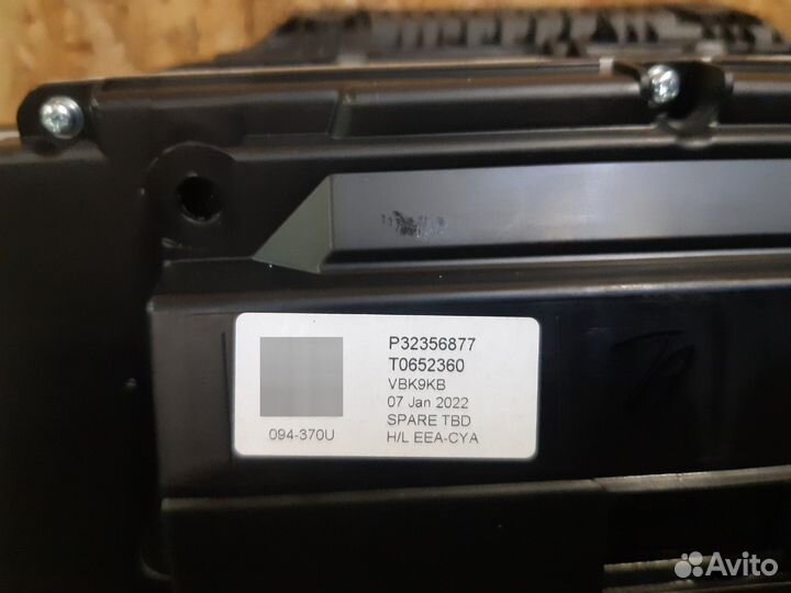 Щиток приборов volvo XC40 гибрид