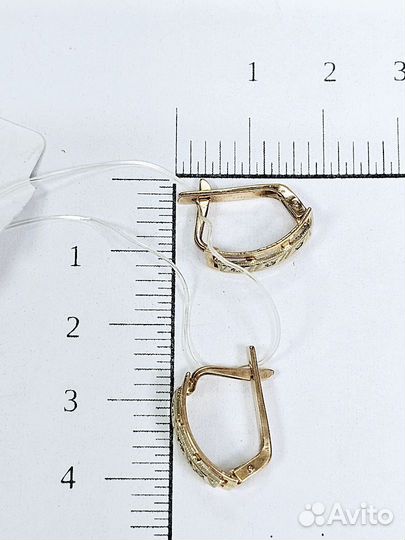 Золотые серьги с бриллиантами 3,10 гр. Арт. 135