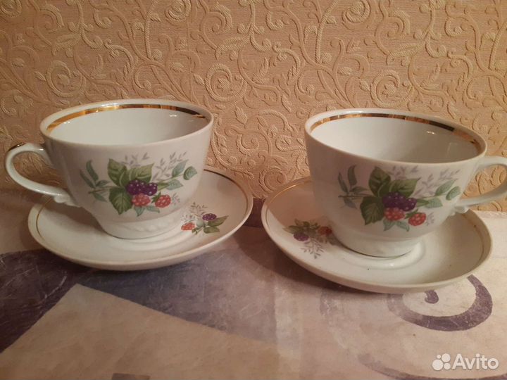 Чашка с блюдцем, большие Розетки