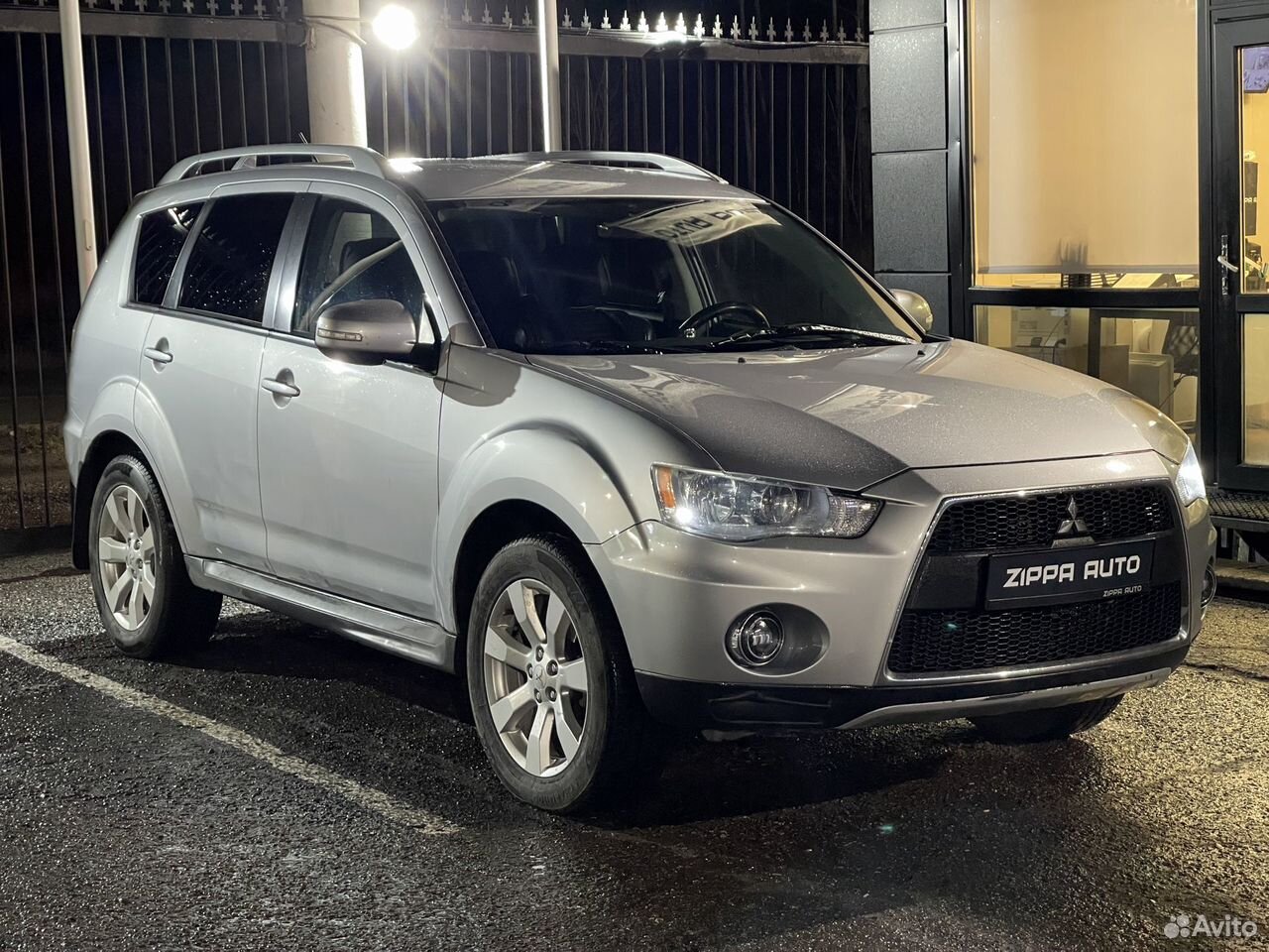 Mitsubishi Outlander 2.4 CVT, 2010, 281 786 км