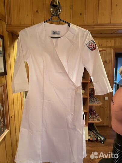 Белый медицинский халат жен