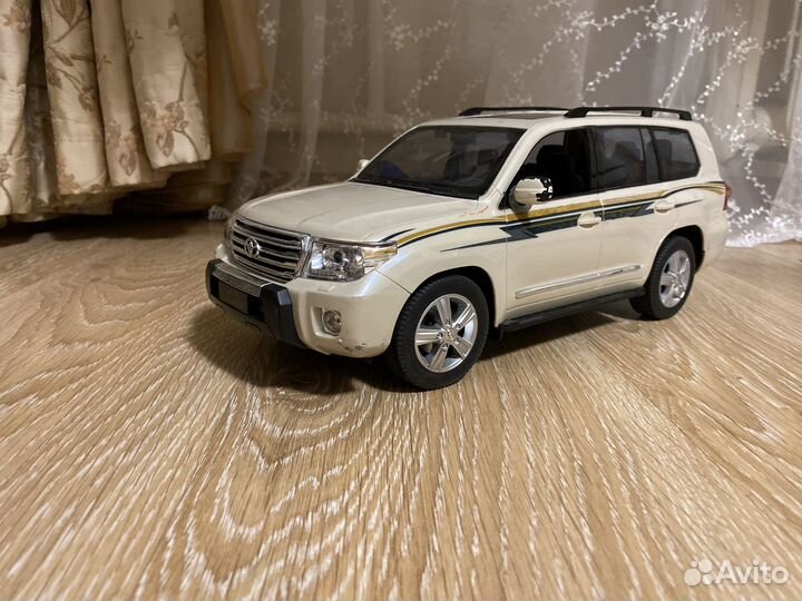 Машина на пульте управления